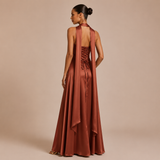 Julia - Rochie maxi satinat fără bretele cu fular la gât și fustă fluidă