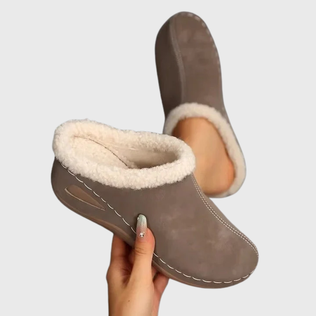 Nova | Sandale Slip-On cu Karvkattega
