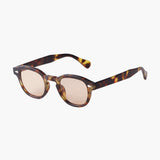 "Emersyn | Ochelari de soare sofisticati" poate fi reformulat ca "Emersyn | Ochelari de soare eleganți".