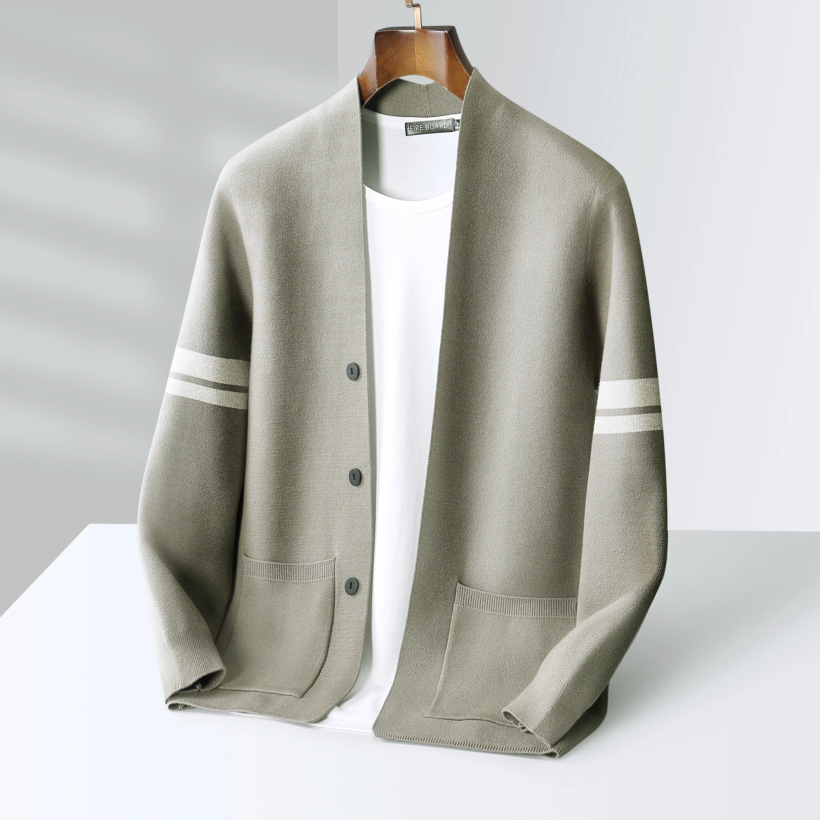 Pelle | CARDIGAN MODERN PENTRU BĂRBAȚI